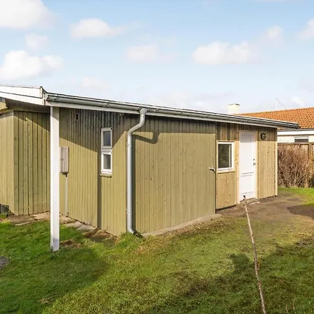 Dom wakacyjny Amazing In Brkop With 2 Bedrooms *
